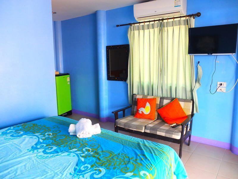 Baan Coconut At Koh Larn Hotel Exterior photo